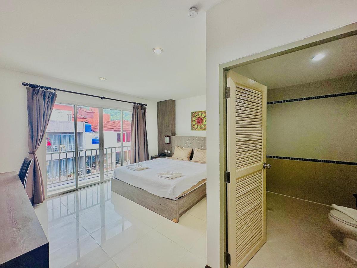 Cocoon Patong Hotel Exterior photo